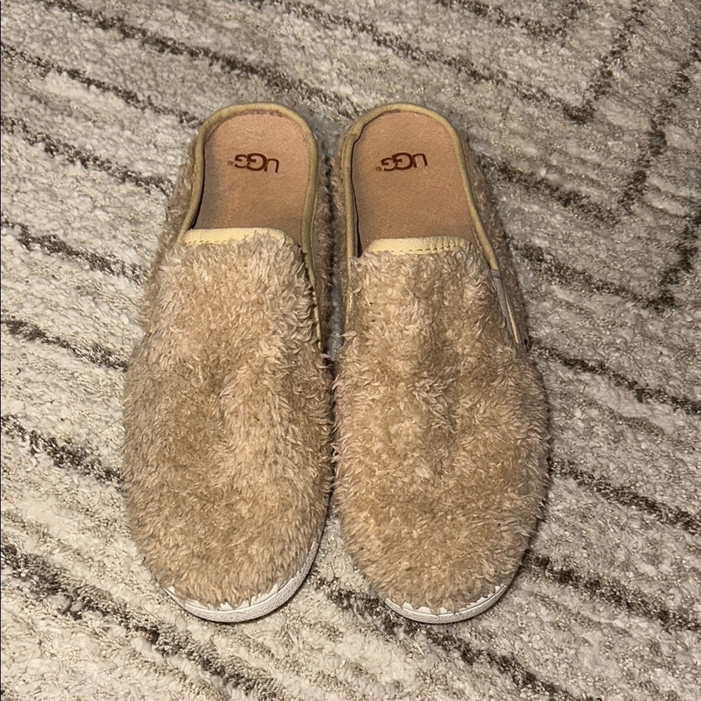 UGG Luci Slip-On Fuzzy Cream Shoes